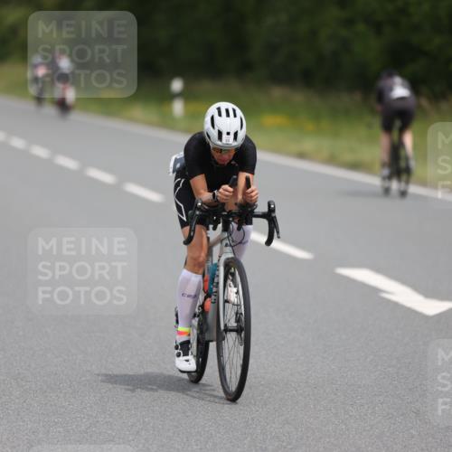 22.06.2025 - Viking Triathlon Yannick Fuchs http://msf.ph/oto/8083712 22.06.2025 12:31:36 Radfahren 37, 60, 114, 204, 266, 364, 412, 495, 500, 525, 540 meine-sportfotos.de