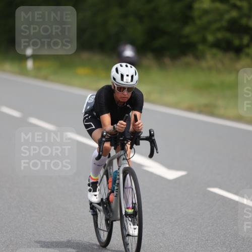 22.06.2025 - Viking Triathlon Yannick Fuchs http://msf.ph/oto/8083716 22.06.2025 12:31:36 Radfahren 37, 60, 114, 204, 266, 364, 412, 495, 500, 525, 540 meine-sportfotos.de