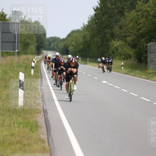 22.06.2025 - Viking Triathlon Yannick Fuchs http://msf.ph/oto/8083734 22.06.2025 12:31:38 Radfahren 37, 60, 114, 204, 266, 333, 364, 412, 495, 500, 525, 540 meine-sportfotos.de