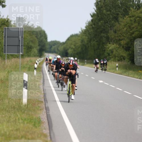 22.06.2025 - Viking Triathlon Yannick Fuchs http://msf.ph/oto/8083738 22.06.2025 12:31:39 Radfahren 37, 60, 114, 204, 266, 333, 364, 412, 495, 500, 525, 540 meine-sportfotos.de