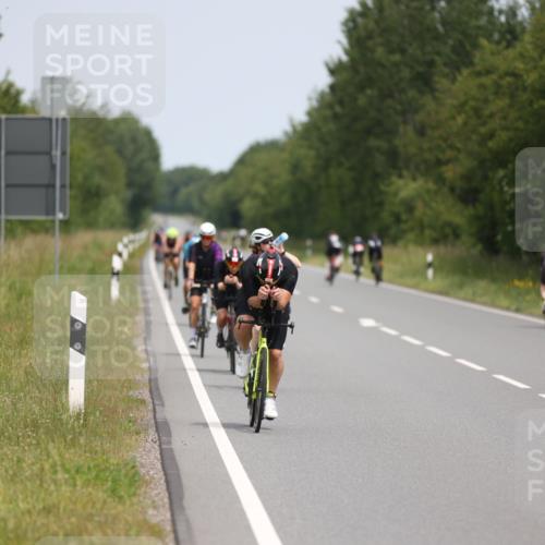 22.06.2025 - Viking Triathlon Yannick Fuchs http://msf.ph/oto/8083745 22.06.2025 12:31:39 Radfahren 37, 60, 114, 204, 266, 333, 364, 412, 495, 500, 525, 540 meine-sportfotos.de