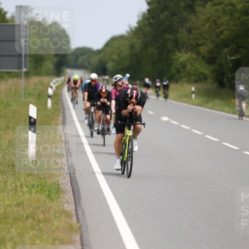 22.06.2025 - Viking Triathlon Yannick Fuchs http://msf.ph/oto/8083749 22.06.2025 12:31:40 Radfahren 37, 60, 114, 204, 266, 333, 364, 412, 495, 500, 525, 540 meine-sportfotos.de