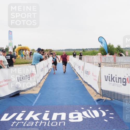 22.06.2025 - Viking Triathlon MichiJ http://msf.ph/oto/8083789 22.06.2025 16:10:27 Ziel 290, 396, 605 meine-sportfotos.de