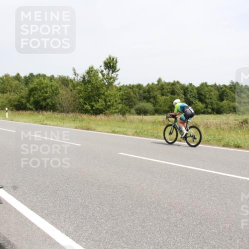 22.06.2025 - Viking Triathlon Yannick Fuchs http://msf.ph/oto/8083790 22.06.2025 12:59:20 Radfahren 321 meine-sportfotos.de