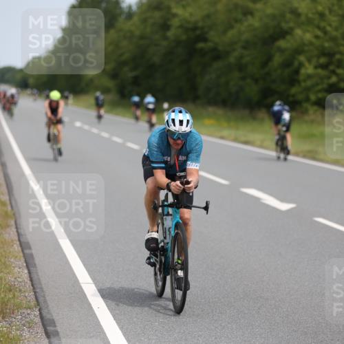 22.06.2025 - Viking Triathlon Yannick Fuchs http://msf.ph/oto/8083804 22.06.2025 12:31:47 Radfahren 37, 107, 204, 314, 333, 364, 412, 423, 500, 525, 543 meine-sportfotos.de