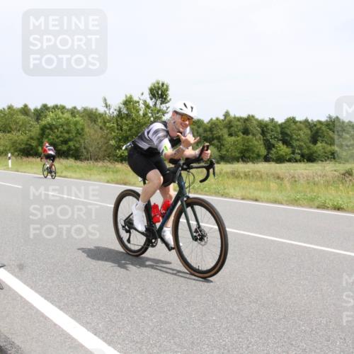 22.06.2025 - Viking Triathlon Yannick Fuchs http://msf.ph/oto/8083919 22.06.2025 12:59:45 Radfahren 48, 142, 269, 650 meine-sportfotos.de