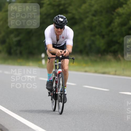 22.06.2025 - Viking Triathlon Yannick Fuchs http://msf.ph/oto/8083967 22.06.2025 12:32:29 Radfahren 202, 205, 308, 310, 618 meine-sportfotos.de