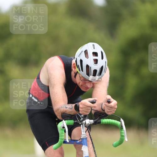 22.06.2025 - Viking Triathlon Yannick Fuchs http://msf.ph/oto/8084001 22.06.2025 12:32:39 Radfahren 308 meine-sportfotos.de