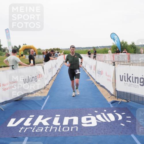 22.06.2025 - Viking Triathlon MichiJ http://msf.ph/oto/8084053 22.06.2025 16:18:34 Ziel 186 meine-sportfotos.de