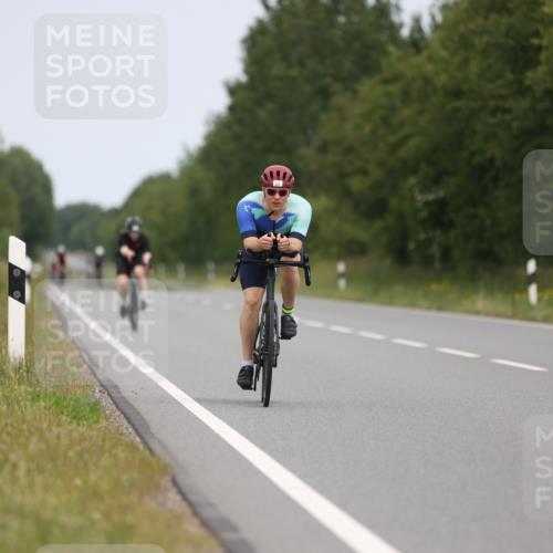 22.06.2025 - Viking Triathlon Yannick Fuchs http://msf.ph/oto/8084081 22.06.2025 12:33:01 Radfahren 240, 475, 496 meine-sportfotos.de