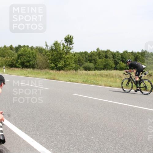 22.06.2025 - Viking Triathlon Yannick Fuchs http://msf.ph/oto/8084137 22.06.2025 13:00:21 Radfahren 41, 143, 403 meine-sportfotos.de