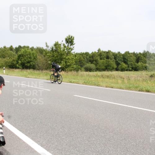 22.06.2025 - Viking Triathlon Yannick Fuchs http://msf.ph/oto/8084147 22.06.2025 13:00:22 Radfahren 41, 143, 376, 403 meine-sportfotos.de