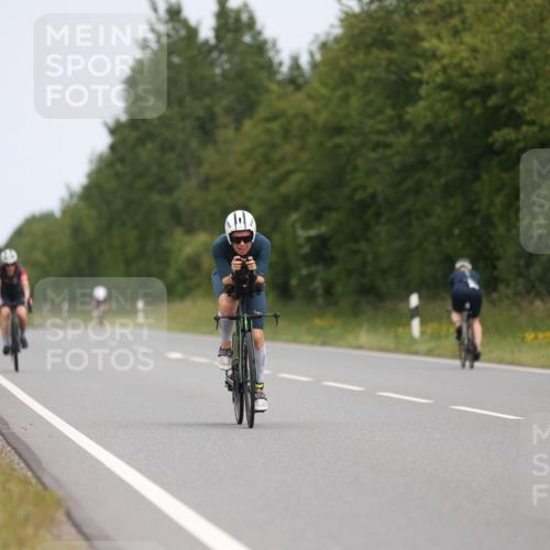22.06.2025 - Viking Triathlon Yannick Fuchs http://msf.ph/oto/8084150 22.06.2025 12:33:15 Radfahren 61, 78, 152, 183, 270, 337, 394, 397, 638 meine-sportfotos.de