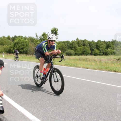 22.06.2025 - Viking Triathlon Yannick Fuchs http://msf.ph/oto/8084156 22.06.2025 13:00:23 Radfahren 41, 143, 376, 403 meine-sportfotos.de