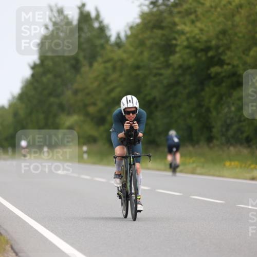 22.06.2025 - Viking Triathlon Yannick Fuchs http://msf.ph/oto/8084157 22.06.2025 12:33:16 Radfahren 61, 78, 152, 183, 270, 337, 394, 397, 638 meine-sportfotos.de