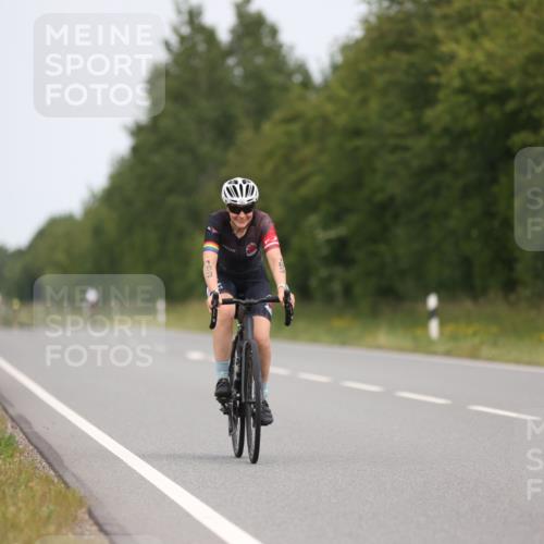 22.06.2025 - Viking Triathlon Yannick Fuchs http://msf.ph/oto/8084181 22.06.2025 12:33:20 Radfahren 61, 78, 93, 152, 183, 270, 337, 394, 397, 638 meine-sportfotos.de