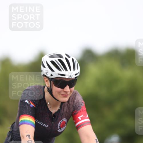 22.06.2025 - Viking Triathlon Yannick Fuchs http://msf.ph/oto/8084198 22.06.2025 12:33:22 Radfahren 61, 78, 93, 152, 183, 270, 337, 394, 397, 638 meine-sportfotos.de