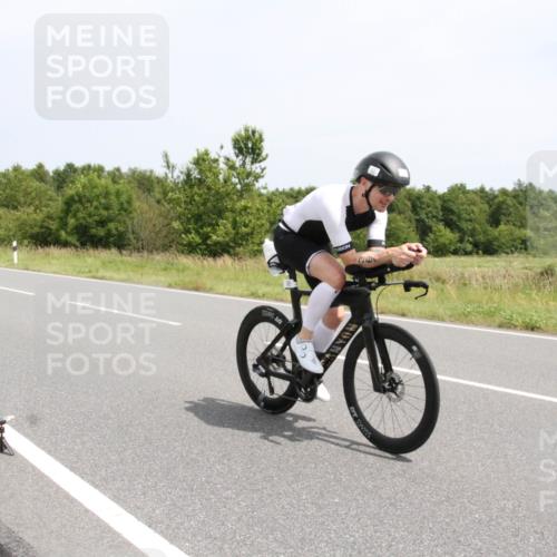 22.06.2025 - Viking Triathlon Yannick Fuchs http://msf.ph/oto/8084260 22.06.2025 13:01:02 Radfahren 163, 360 meine-sportfotos.de