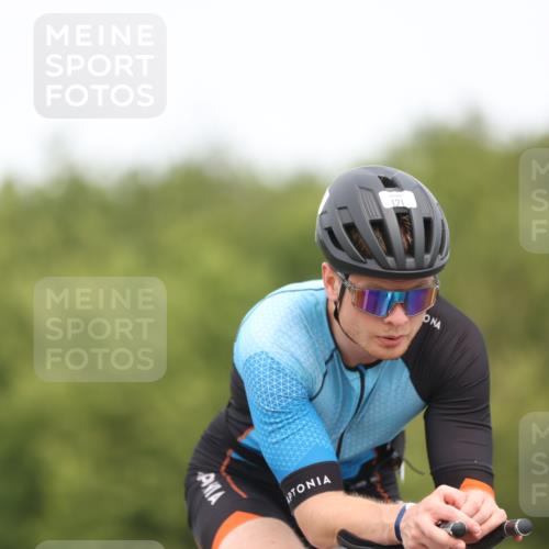 22.06.2025 - Viking Triathlon Yannick Fuchs http://msf.ph/oto/8084290 22.06.2025 12:33:50 Radfahren 13, 121, 150, 173, 244, 449, 487, 604, 659 meine-sportfotos.de