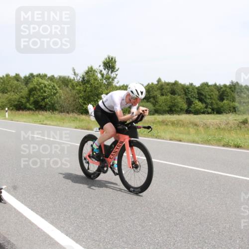 22.06.2025 - Viking Triathlon Yannick Fuchs http://msf.ph/oto/8084305 22.06.2025 13:01:42 Radfahren 182, 419 meine-sportfotos.de