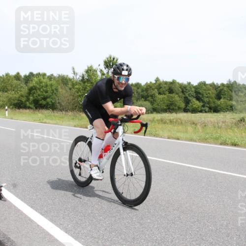 22.06.2025 - Viking Triathlon Yannick Fuchs http://msf.ph/oto/8084346 22.06.2025 13:02:24 Radfahren 370 meine-sportfotos.de