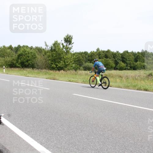 22.06.2025 - Viking Triathlon Yannick Fuchs http://msf.ph/oto/8084403 22.06.2025 13:02:45 Radfahren 23, 433 meine-sportfotos.de