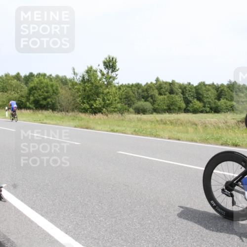 22.06.2025 - Viking Triathlon Yannick Fuchs http://msf.ph/oto/8084491 22.06.2025 13:03:17 Radfahren 86, 454, 490, 637, 657 meine-sportfotos.de