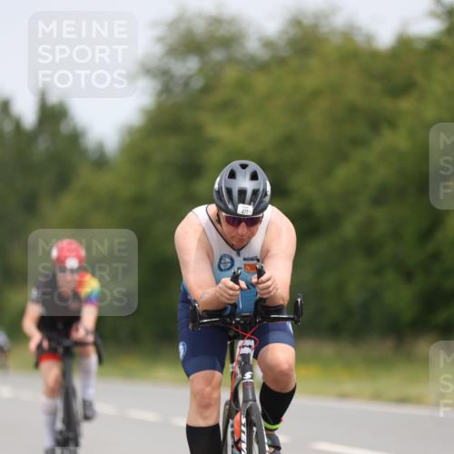 22.06.2025 - Viking Triathlon Yannick Fuchs http://msf.ph/oto/8084500 22.06.2025 12:34:44 Radfahren 24, 163, 172, 372, 411, 425, 471 meine-sportfotos.de