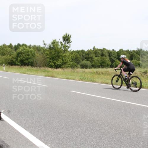 22.06.2025 - Viking Triathlon Yannick Fuchs http://msf.ph/oto/8084507 22.06.2025 13:03:22 Radfahren 454, 637 meine-sportfotos.de