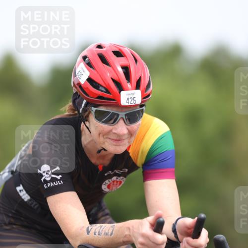 22.06.2025 - Viking Triathlon Yannick Fuchs http://msf.ph/oto/8084526 22.06.2025 12:34:46 Radfahren 163, 172, 358, 372, 411, 425, 471, 619 meine-sportfotos.de