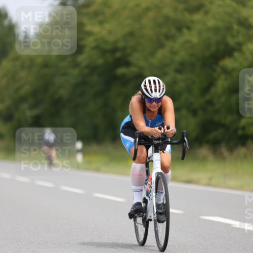 22.06.2025 - Viking Triathlon Yannick Fuchs http://msf.ph/oto/8084539 22.06.2025 12:34:54 Radfahren 17, 102, 163, 358, 411, 619, 635, 645 meine-sportfotos.de