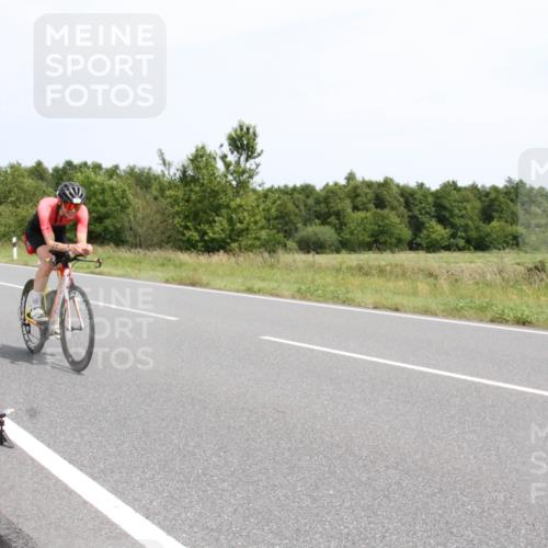 22.06.2025 - Viking Triathlon Yannick Fuchs http://msf.ph/oto/8084564 22.06.2025 13:03:38 Radfahren 44, 356, 530 meine-sportfotos.de