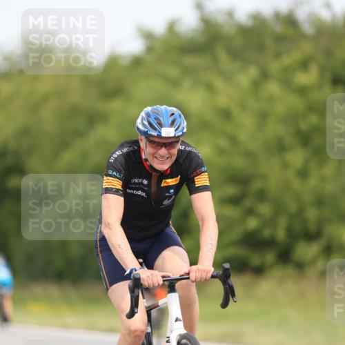 22.06.2025 - Viking Triathlon Yannick Fuchs http://msf.ph/oto/8084567 22.06.2025 12:34:58 Radfahren 17, 102, 358, 416, 619, 635, 645 meine-sportfotos.de