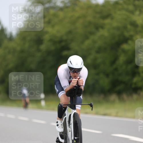 22.06.2025 - Viking Triathlon Yannick Fuchs http://msf.ph/oto/8084611 22.06.2025 12:35:04 Radfahren 17, 352, 416, 542, 635, 645 meine-sportfotos.de