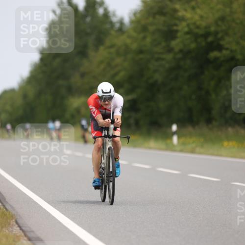 22.06.2025 - Viking Triathlon Yannick Fuchs http://msf.ph/oto/8084636 22.06.2025 12:35:07 Radfahren 17, 72, 254, 352, 416, 542 meine-sportfotos.de