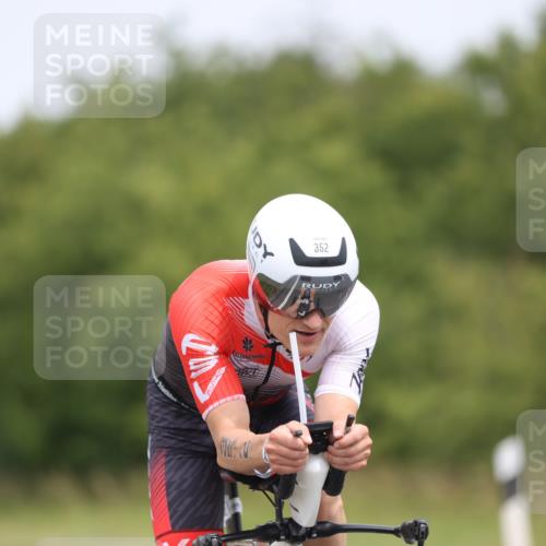 22.06.2025 - Viking Triathlon Yannick Fuchs http://msf.ph/oto/8084645 22.06.2025 12:35:09 Radfahren 72, 254, 352, 376, 416, 542, 660 meine-sportfotos.de