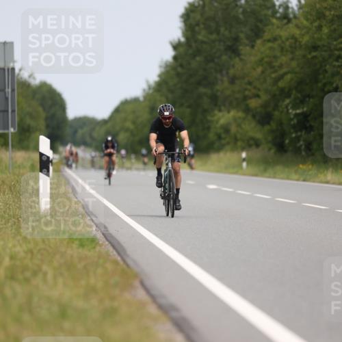 22.06.2025 - Viking Triathlon Yannick Fuchs http://msf.ph/oto/8084649 22.06.2025 12:35:10 Radfahren 72, 254, 352, 376, 542, 660 meine-sportfotos.de