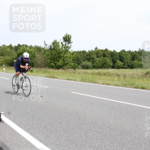 22.06.2025 - Viking Triathlon Yannick Fuchs http://msf.ph/oto/8084672 22.06.2025 13:03:46 Radfahren 130, 538 meine-sportfotos.de