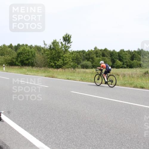 22.06.2025 - Viking Triathlon Yannick Fuchs http://msf.ph/oto/8084693 22.06.2025 13:03:48 Radfahren 130, 538 meine-sportfotos.de