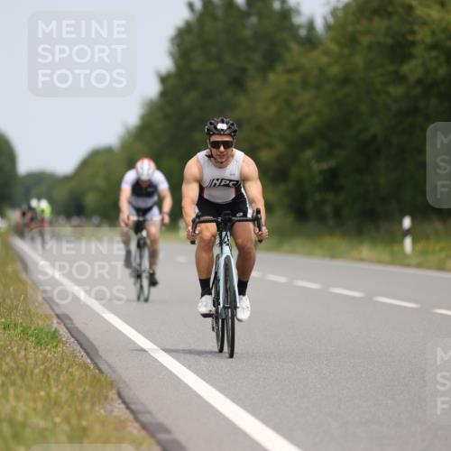 22.06.2025 - Viking Triathlon Yannick Fuchs http://msf.ph/oto/8084714 22.06.2025 12:35:30 Radfahren 76, 182, 454, 481, 513, 553 meine-sportfotos.de