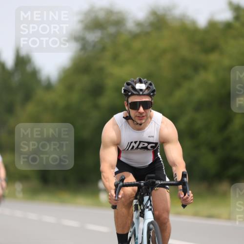 22.06.2025 - Viking Triathlon Yannick Fuchs http://msf.ph/oto/8084726 22.06.2025 12:35:31 Radfahren 76, 182, 454, 481, 513, 553, 623 meine-sportfotos.de