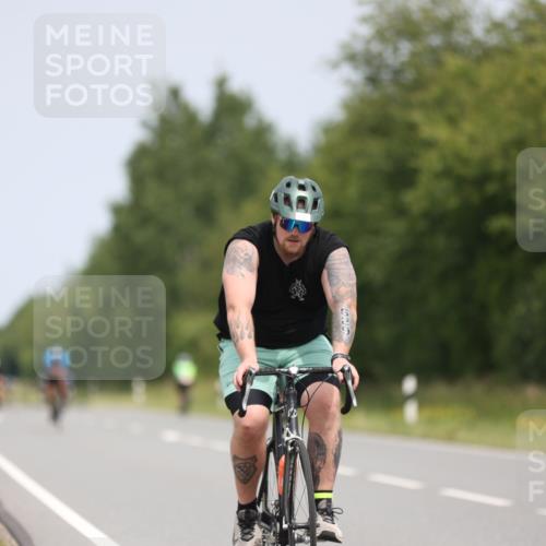 22.06.2025 - Viking Triathlon Yannick Fuchs http://msf.ph/oto/8084873 22.06.2025 12:35:56 Radfahren 77, 184, 237, 629 meine-sportfotos.de