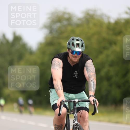 22.06.2025 - Viking Triathlon Yannick Fuchs http://msf.ph/oto/8084880 22.06.2025 12:35:57 Radfahren 77, 184, 237, 440, 453, 629 meine-sportfotos.de