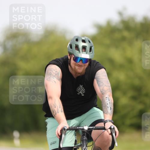 22.06.2025 - Viking Triathlon Yannick Fuchs http://msf.ph/oto/8084883 22.06.2025 12:35:58 Radfahren 77, 184, 237, 440, 453, 629 meine-sportfotos.de