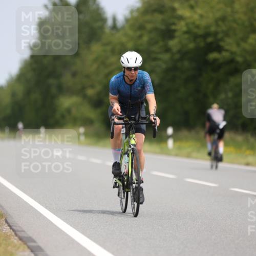 22.06.2025 - Viking Triathlon Yannick Fuchs http://msf.ph/oto/8084960 22.06.2025 12:36:17 Radfahren 8, 86, 95, 153, 166, 433, 468, 473, 640 meine-sportfotos.de