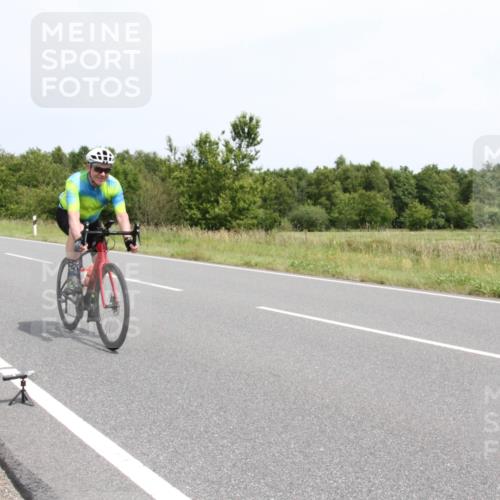 22.06.2025 - Viking Triathlon Yannick Fuchs http://msf.ph/oto/8084963 22.06.2025 13:04:54 Radfahren 450, 473, 623 meine-sportfotos.de