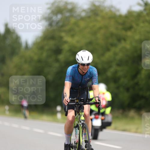 22.06.2025 - Viking Triathlon Yannick Fuchs http://msf.ph/oto/8084968 22.06.2025 12:36:17 Radfahren 8, 86, 95, 153, 166, 433, 468, 473, 640 meine-sportfotos.de