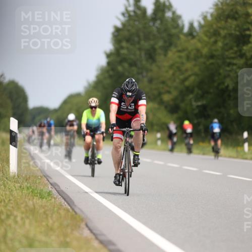 22.06.2025 - Viking Triathlon Yannick Fuchs http://msf.ph/oto/8084983 22.06.2025 12:36:22 Radfahren 86, 95, 166, 355, 433, 463, 468, 473, 640 meine-sportfotos.de