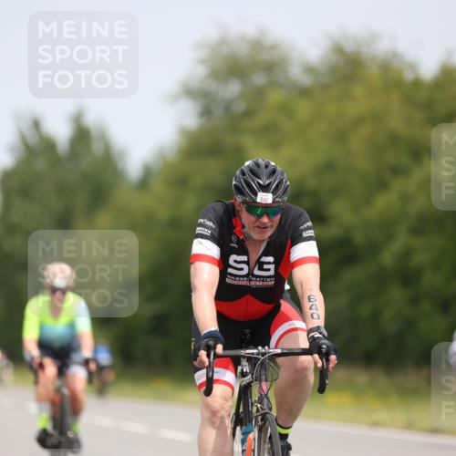 22.06.2025 - Viking Triathlon Yannick Fuchs http://msf.ph/oto/8085002 22.06.2025 12:36:24 Radfahren 95, 355, 433, 463, 468, 473, 640 meine-sportfotos.de