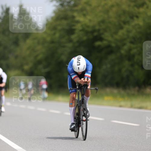 22.06.2025 - Viking Triathlon Yannick Fuchs http://msf.ph/oto/8085084 22.06.2025 12:36:35 Radfahren 28, 48, 97, 344, 419, 422 meine-sportfotos.de
